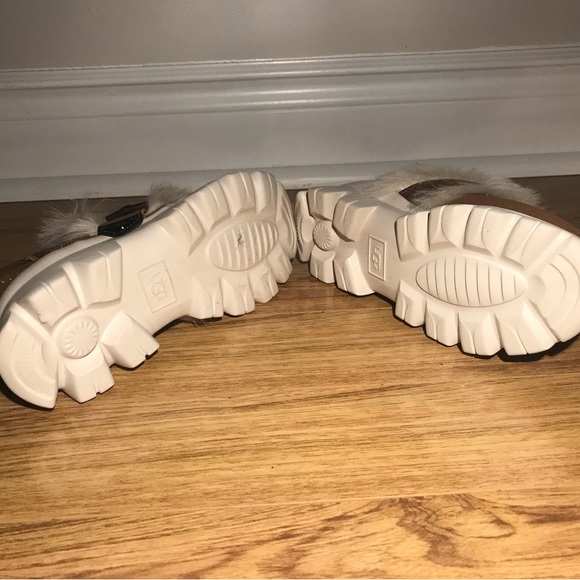 UGG booties for sale, size 35 - Picture 4 of 5